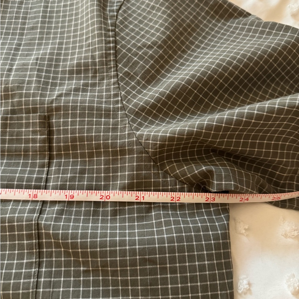 Lululemon button down - Picture 5 of 6